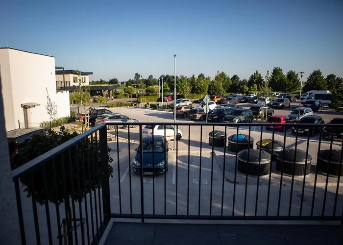 Aparthotel Green Resort شقة 3*